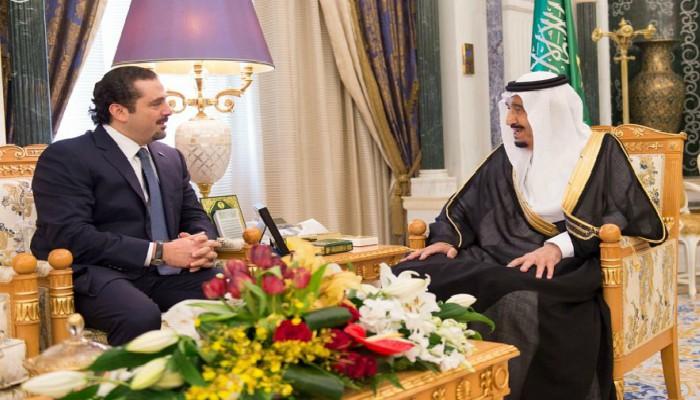 العاهل السعودي ورئيس الوزراء اللبناني المستقيل ـ أرشيفية ـ