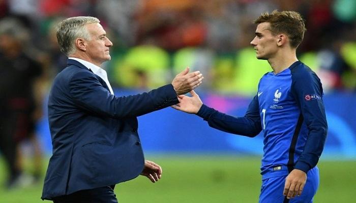 ديشامب يدافع عن أداء جريزمان المتراجع