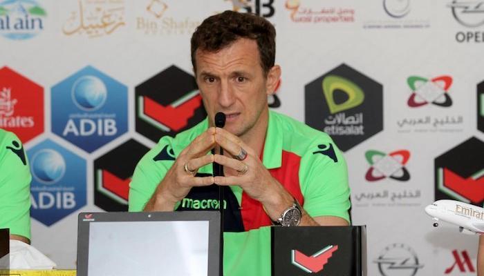 مدرب الوصل يحذر لاعبيه من الاستهتار للحفاظ على صدارة الدوري الإماراتي