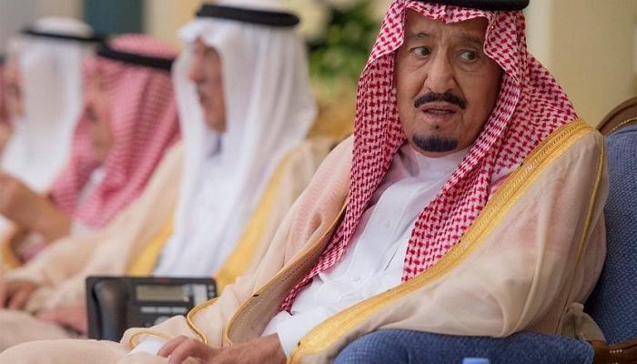 خادم الحرمين الشريفين الملك سلمان بن عبدالعزيز خلال حفل الاستقبال