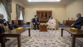 الشيخ الدكتور سلطان بن محمد القاسمي والبروفيسور ماكس لو