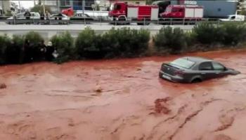 فيضانات اليونان تسببت في دمار كبير