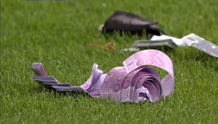 جماهير بايرن ميونخ تعترض على غلاء التذاكر على طريقة دوناروما