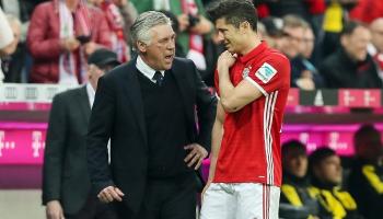 ليفاندوفسكي يحمل أنشيلوتي مسؤولية كثرة إصابات بايرن