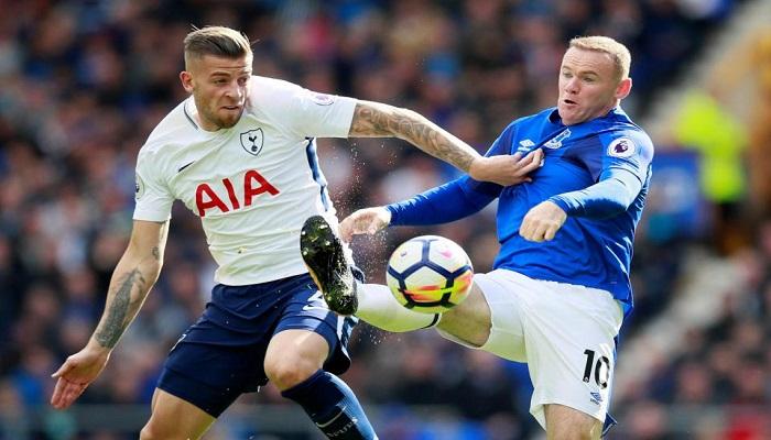 راتب ألديرفيلد يفتح باب رحيله عن توتنهام