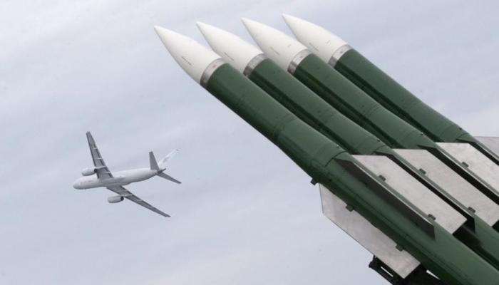صواريخ كوريا الشمالية قد تهدد الرحلات الجوية