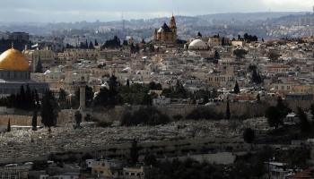 تحذيرات عربية من نقل سفارة أمريكا إلى القدس المحتلة