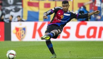 بازل ينتظر عرضاً ألمانياً لمدافعه في يناير