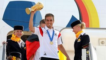 فيليب لام يحصد لقباً تاريخياً في ألمانيا