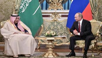 لقاء سابق بين خادم الحرمين الشريفين والرئيس الروسي