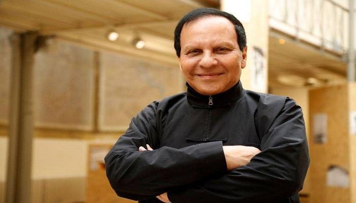 مصمم الأزياء التونسي الراحل عز الدين علايا