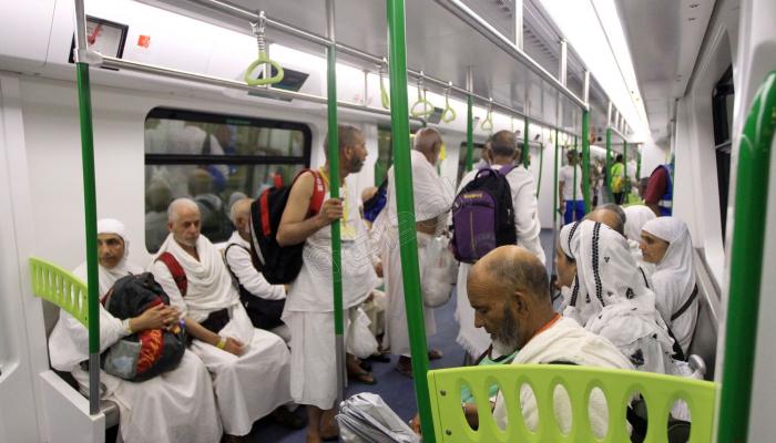 نقل الحجاج والمعتمرين في مكة