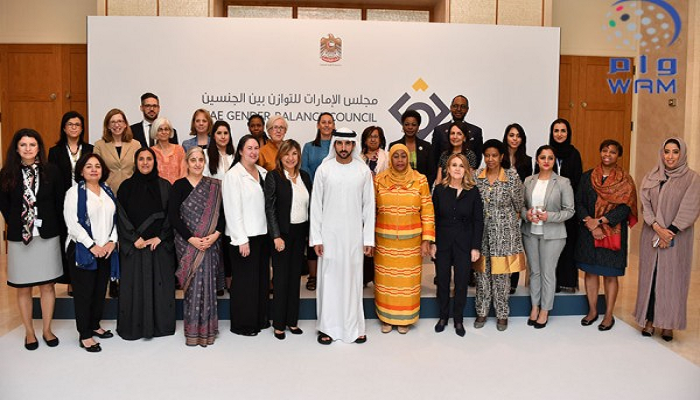الشيخ حمدان بن محمد بن راشد آل مكتوم وأعضاء لجنة الأمم المتحدة