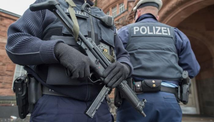 ألمانيا تعتقل سوريا يشتبه بانتمائه لداعش