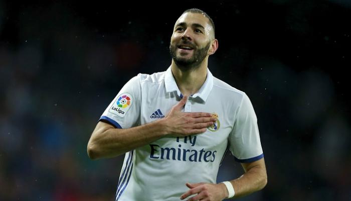 بنزيمة لاعب ريال مدريد