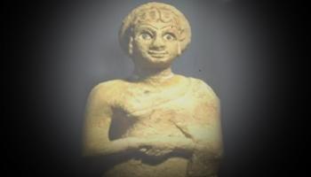  الكاتبة والشاعرة 