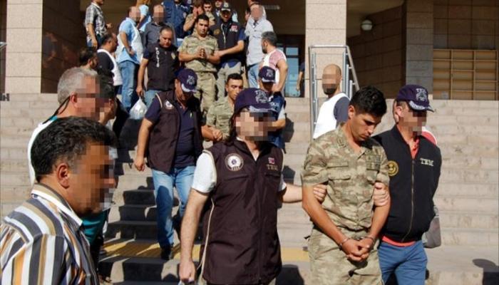 الاعتقالات طالت آلاف العسكريين الأتراك