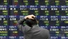الأسهم اليابانية تغلق منخفضة مع توقف تراجع الين 