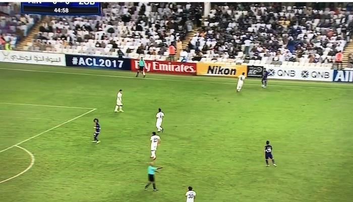 الحكم أنهى الشوط الأول مبكرا