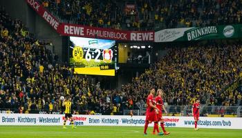 النتيجة الكبيرة على لوحة الملعب