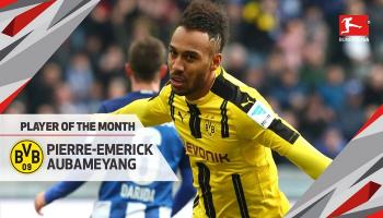 أوباميانج أفضل لاعبي الشهر