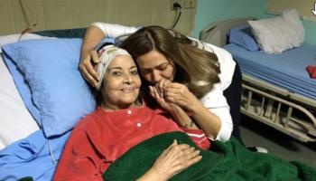 مديحة يسري على فراش المرض