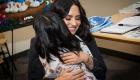 بالصور.. النجمة ديمي لوفاتو تزور مستشفى أطفال لوس أنجلوس