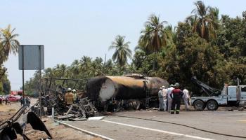 التصادم أسفر عن إصابة 9 أشخاص - صورة من موقع الحادث