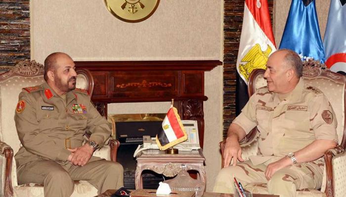 رئيس الأركان المصري يلتقي رئيس هيئة التفتيش العسكرى الكويتى