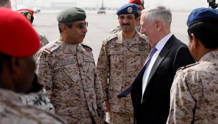 وزير الدفاع الأمريكي جيم ماتيس لدى وصوله إلى الرياض - رويترز