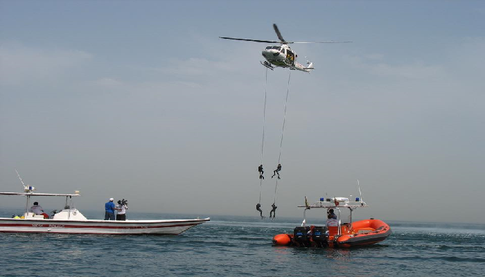 إحدى مهمات مركز الجناح الجوي بشرطة دبي