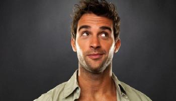 الذكاء والإبداع سلاح الرجل لقلوب النساء 