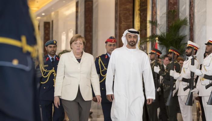 الشيخ محمد بن زايد في وداع ميركل