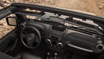 المقصورة الداخلية لجيب رانجلر 2018 الجديدة