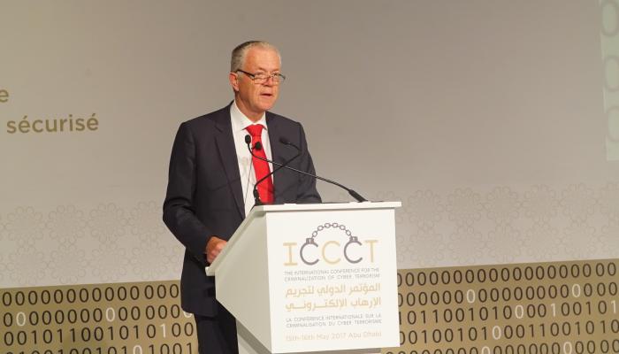 ليندرت فيربيك، مستشار مبعوث ملك هولندا لشؤون التطرف العنيف