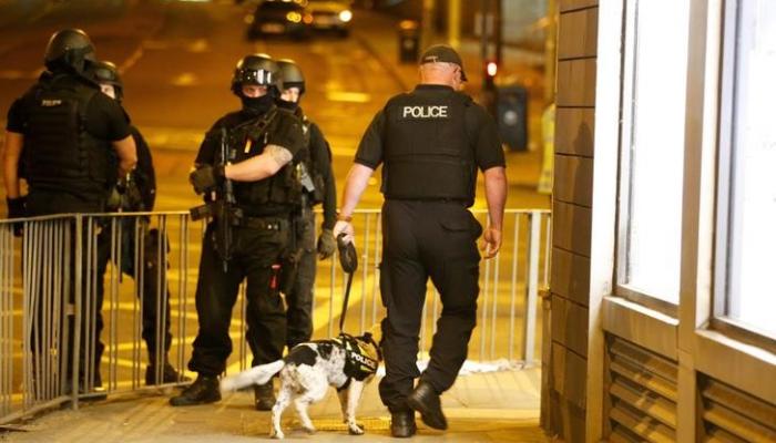 الشرطة البريطانية قرب موقع تفجير مانشستر