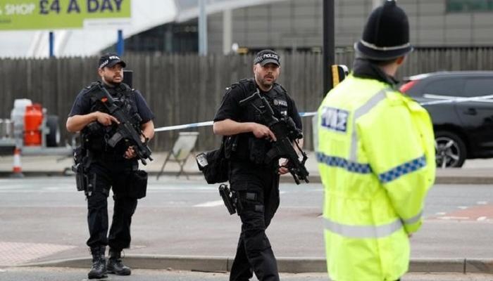 الشرطة البريطانية في حالة تأهب قصوى (رويترز)