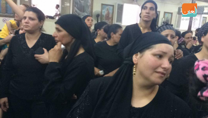 مسيحيون يشاركون في جنازة ضحايا الإرهاب