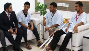 مصابون يمنيون في مستشفى روكلاندفي بنيودلهي 