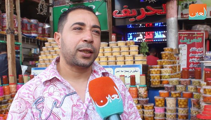 وليد الحريف صاحب محل طرشي الحريف