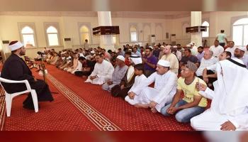 العلماء ضيوف رئيس دولة الإمارات ـ صورة أرشيفية ـ