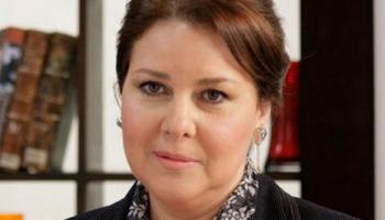 الفنانة المصرية دلال عبدالعزيز