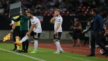 فيرنر أثناء دخوله إلى المباراة