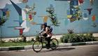 بالصور..  إيرانيات يتحدين المرشد بقيادة الدراجات