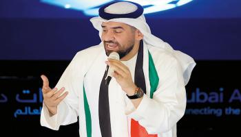 الفنان الإماراتي حسين الجسمي في إحدى حفلاته (أرشيف)