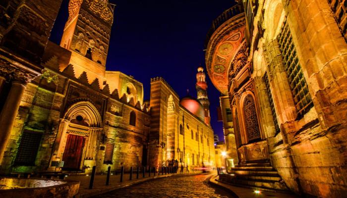 شارع المعز بوسط القاهرة