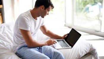 أسوأ 5 عادات يقوم بها البشر كل صباح 