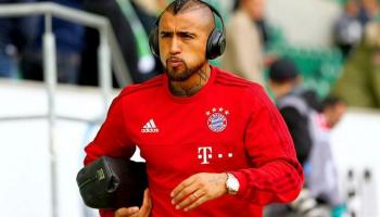 حديث فيدال عن الثلاثية يكذب طلبه الرحيل عن بايرن