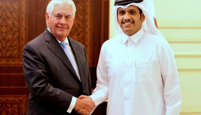 تيلرسون في لقاء سابق مع وزير خارجية قطر