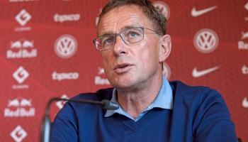 مدير لايبزيج يرد على الاتهامات